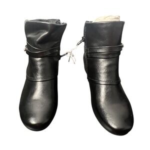 Yuu Scarlet Women's Black Ankle Boots Zipper Buckle Ruched‎ Wedge Heel Size 6M